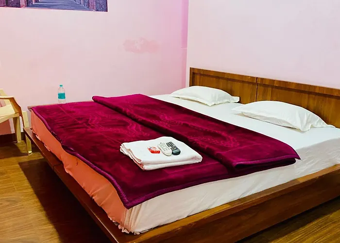 Mandu Home Stay