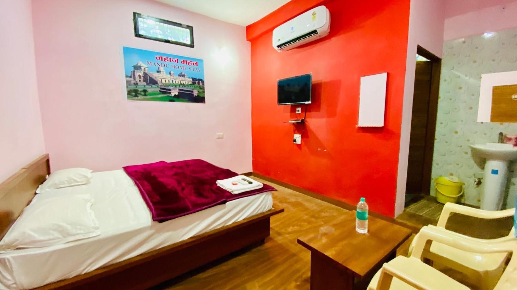 Mandu Home Stay Homestay